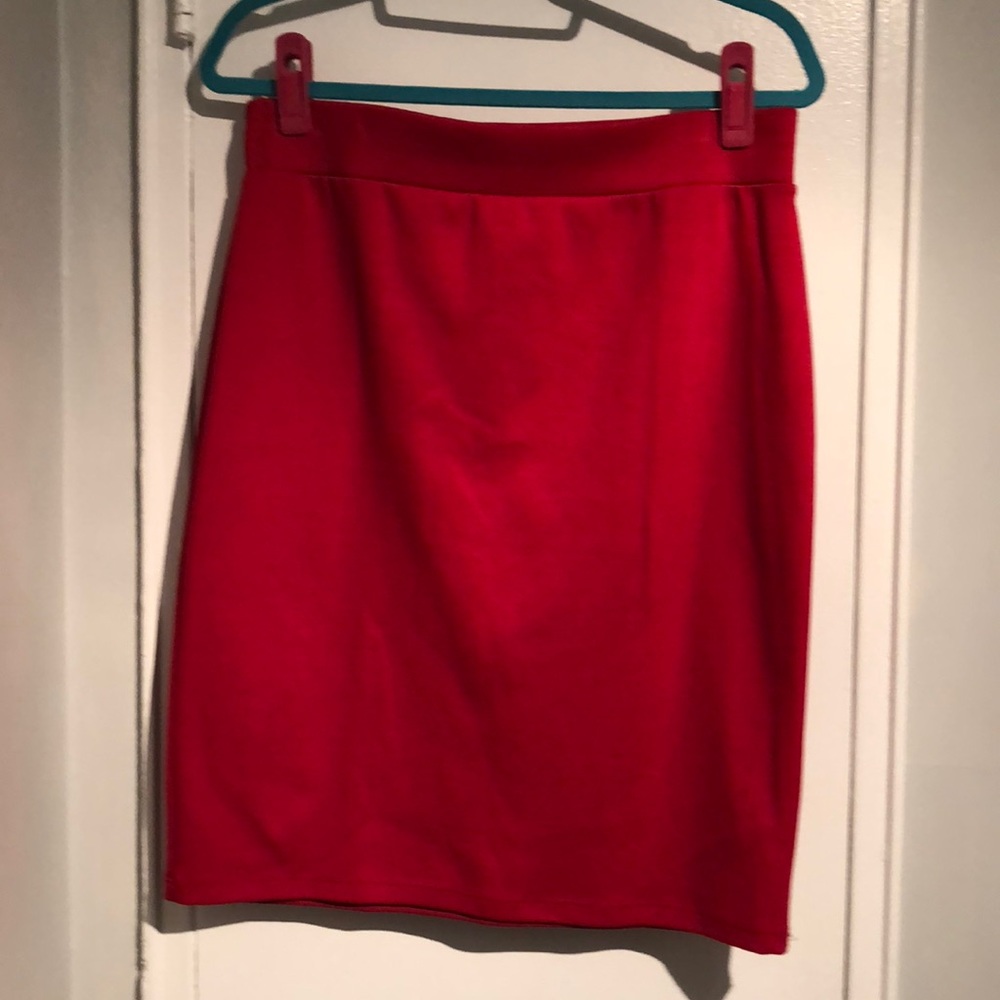 Dress Barn Red stretchy knee-length Skirt
